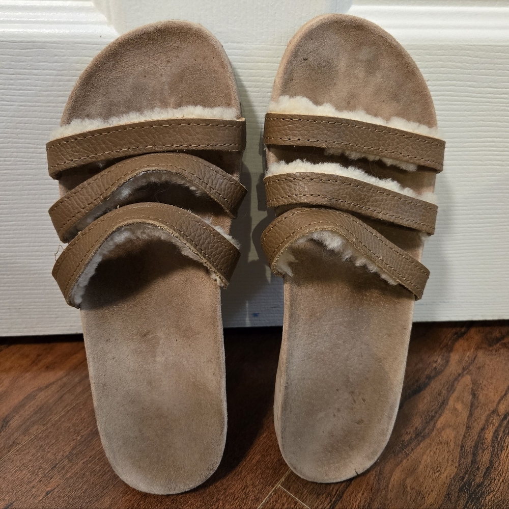 Emu Slide Sandals, Brown, Size 7.5